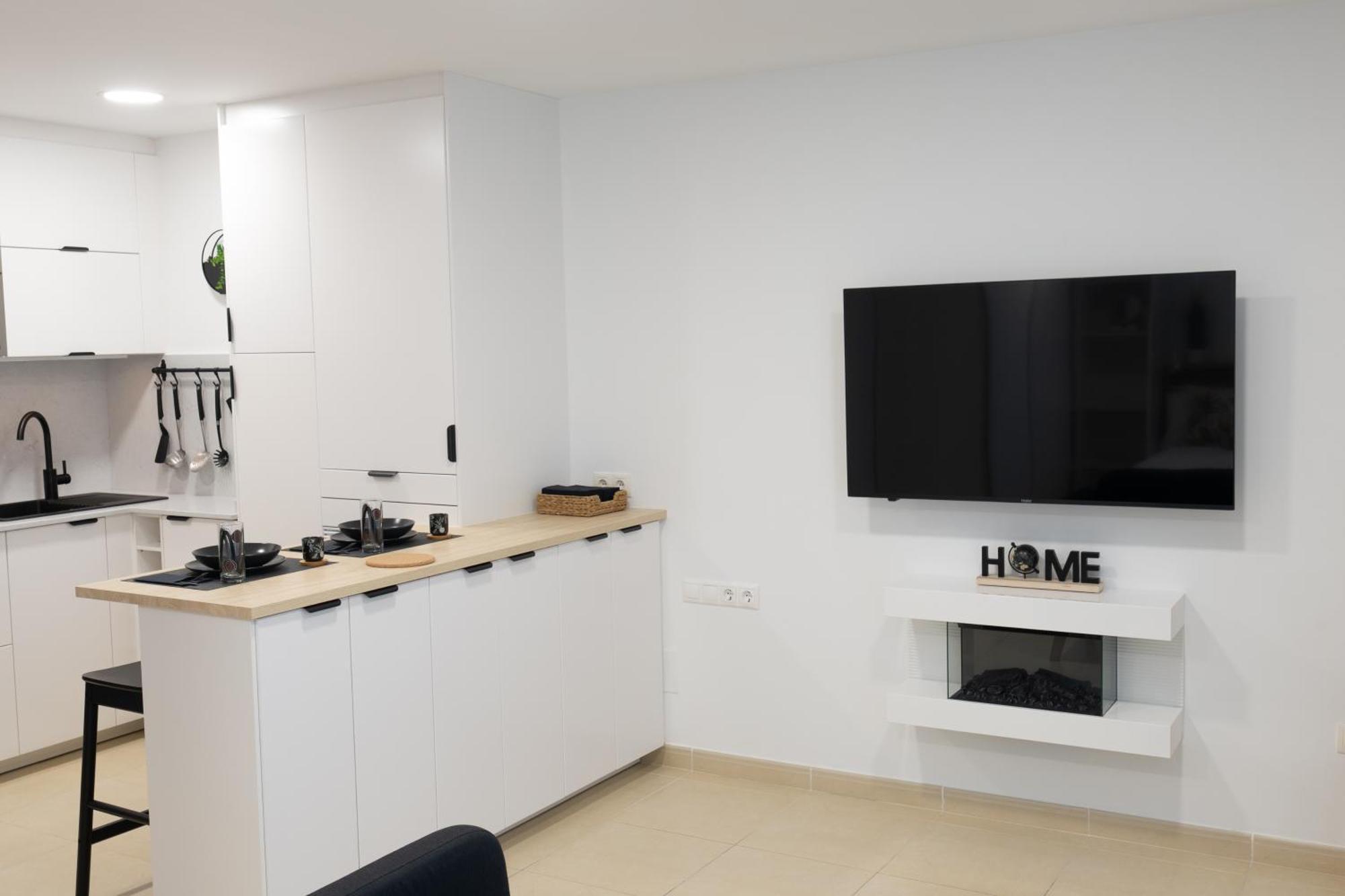 Miniloft Cee Con Wifi En El Centro Del Pueblo Lejlighed Eksteriør billede