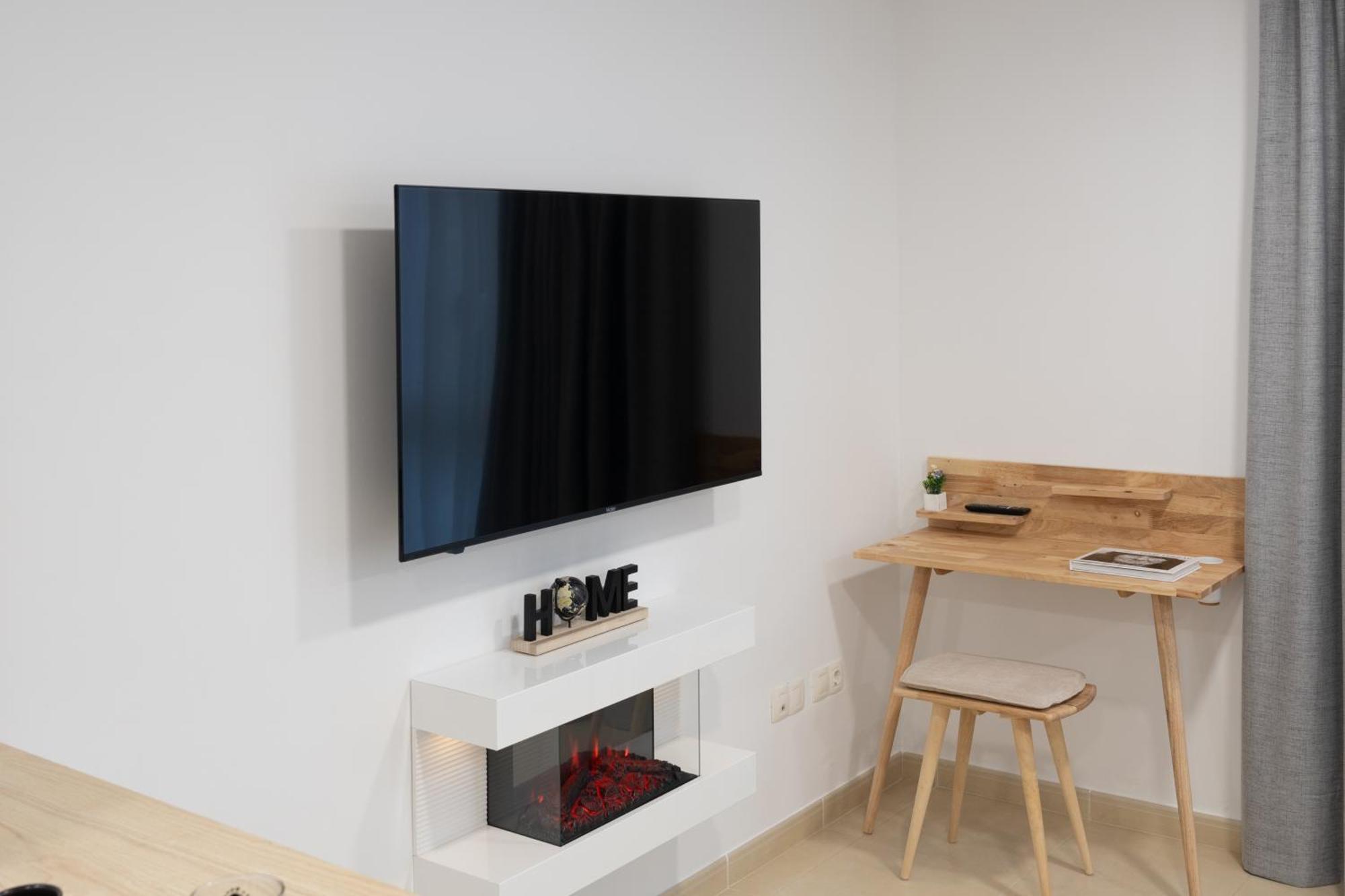 Miniloft Cee Con Wifi En El Centro Del Pueblo Lejlighed Eksteriør billede